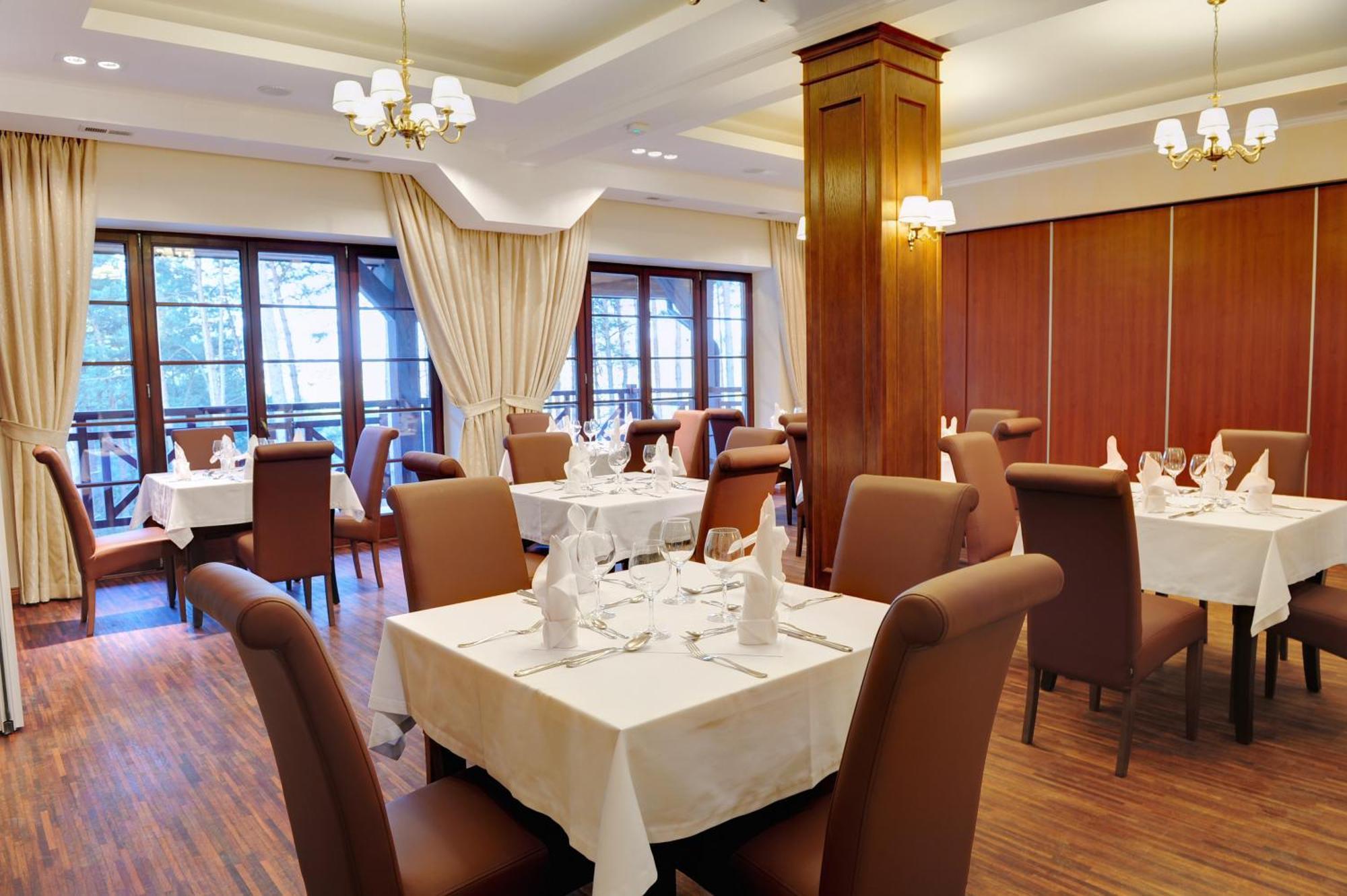 Hotel Kazimierski Zdroj Janowiec Extérieur photo